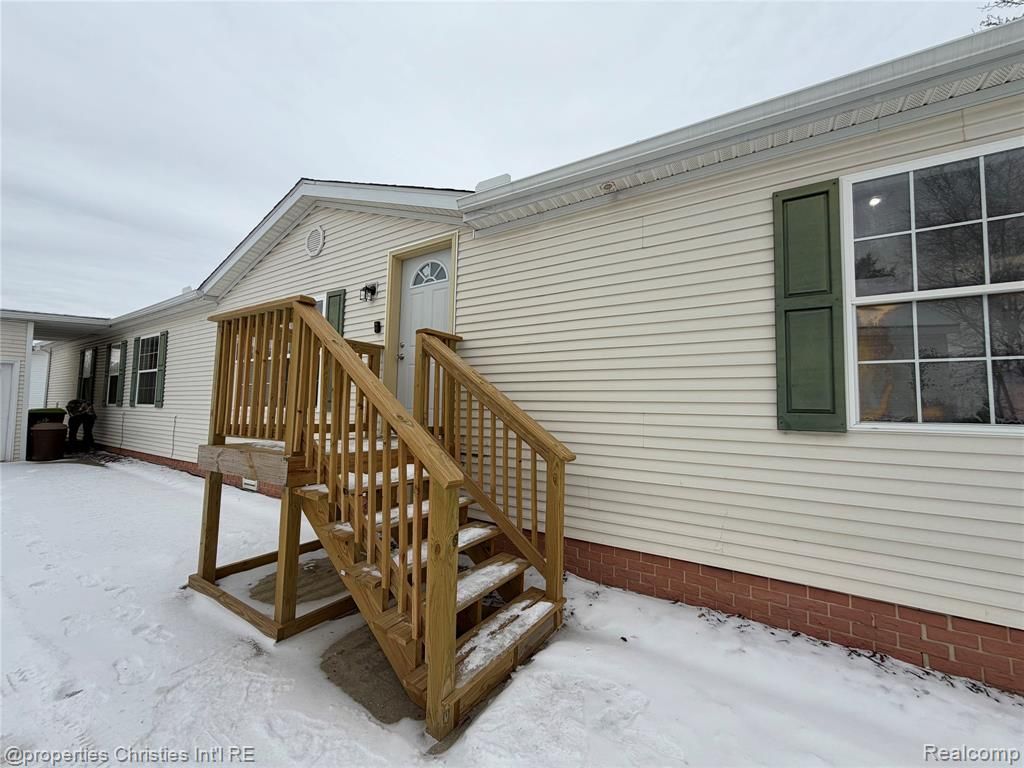 45869 Bonaventure Drive, Macomb, MI 48044