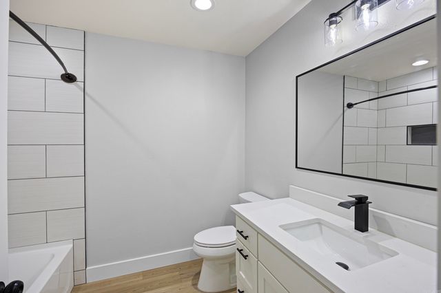 211 Woodland Shores Circle, Clinton, AR 72031