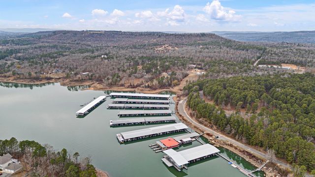 211 Woodland Shores Circle, Clinton, AR 72031