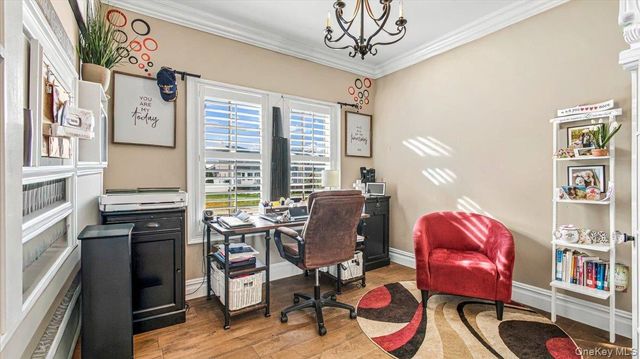 141 Sequams Lane W, West Islip, NY 11795