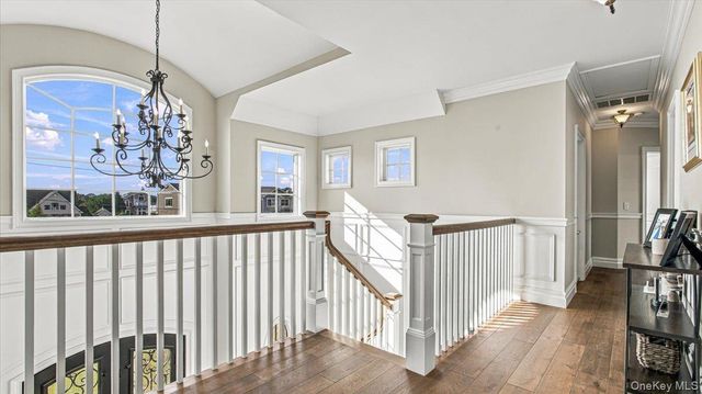 141 Sequams Lane W, West Islip, NY 11795
