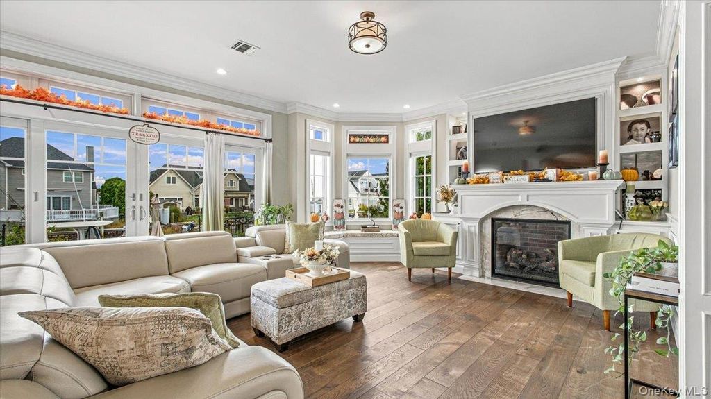 141 Sequams Lane W, West Islip, NY 11795 — photo 5