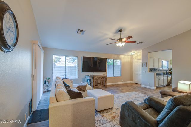 9917 N 94TH Avenue, Peoria, AZ 85345