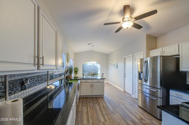 9917 N 94TH Avenue, Peoria, AZ 85345