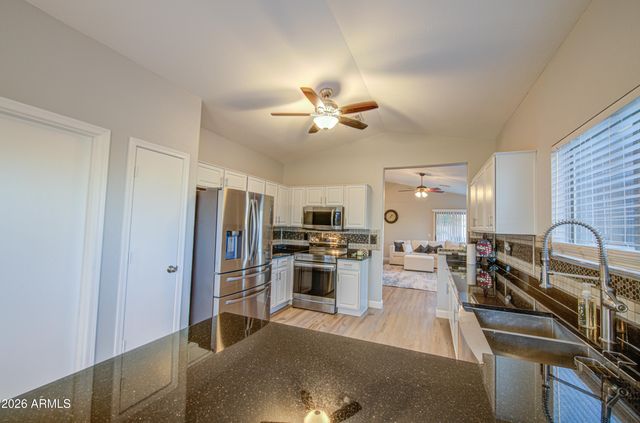 9917 N 94TH Avenue, Peoria, AZ 85345