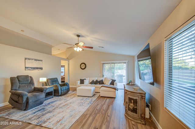 9917 N 94TH Avenue, Peoria, AZ 85345