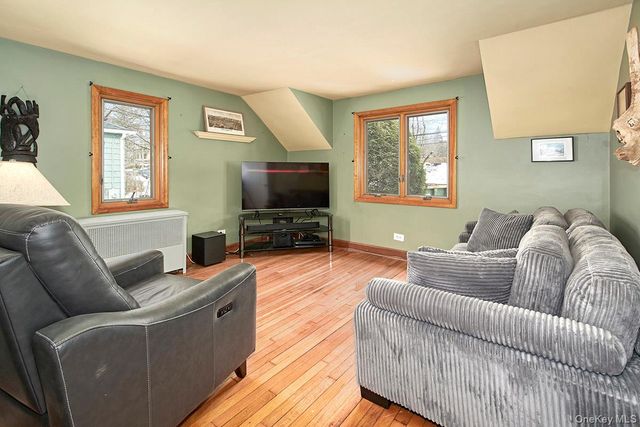 211 Davis Avenue, White Plains, NY 10605