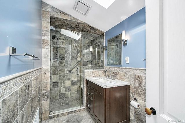 211 Davis Avenue, White Plains, NY 10605