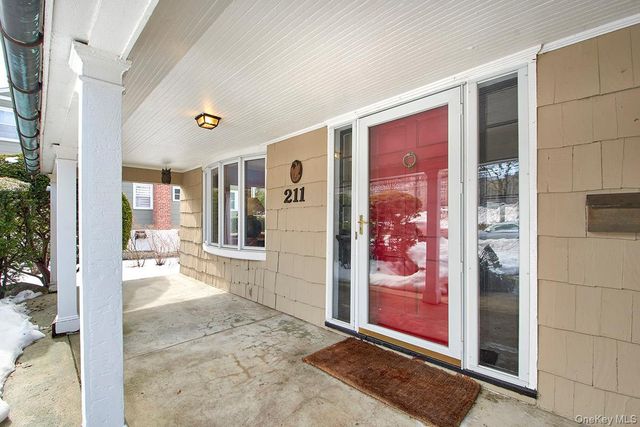 211 Davis Avenue, White Plains, NY 10605