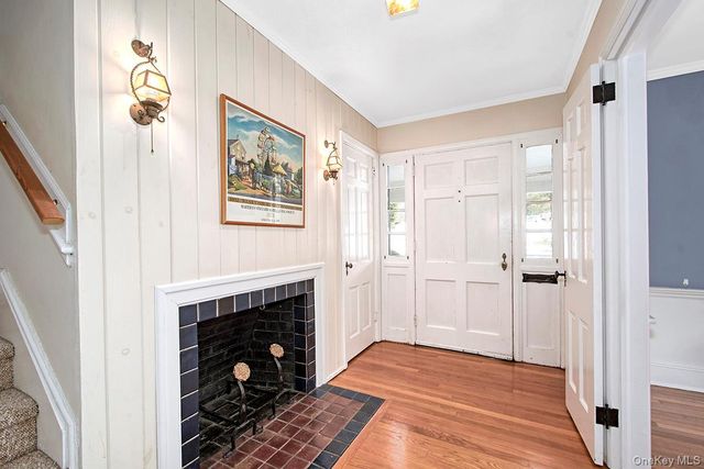 211 Davis Avenue, White Plains, NY 10605