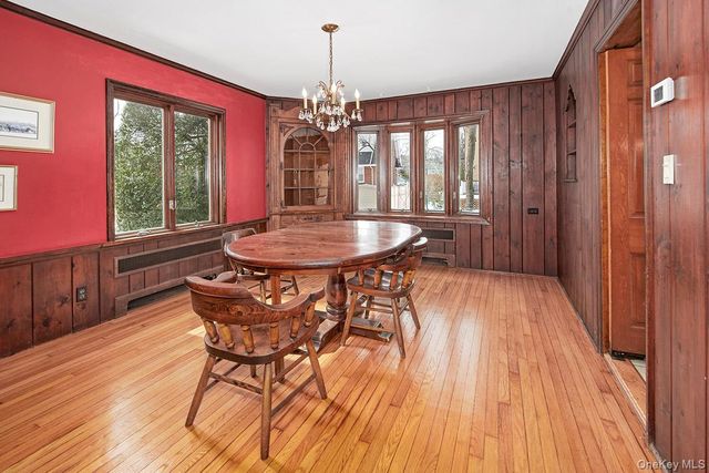 211 Davis Avenue, White Plains, NY 10605