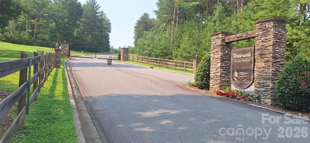 2620 Waterside Boulevard NW, Valdese, NC 28690