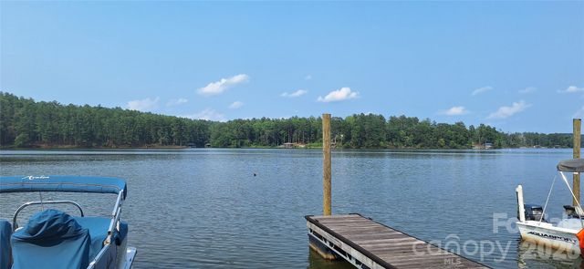 2620 Waterside Boulevard NW, Valdese, NC 28690