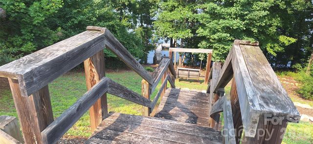 2620 Waterside Boulevard NW, Valdese, NC 28690