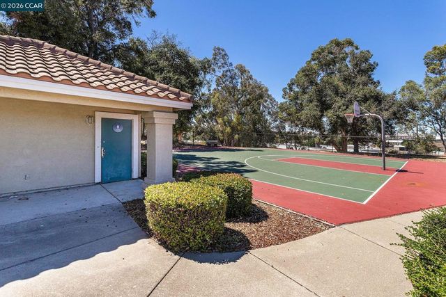 414 Trailhead Way, Martinez, CA 94553