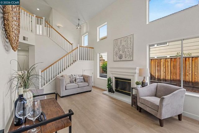 414 Trailhead Way, Martinez, CA 94553