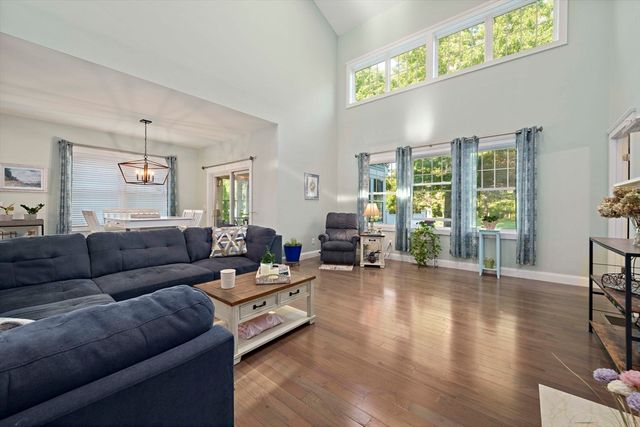 38 Cahoon Rd 38, Wareham, MA 02558