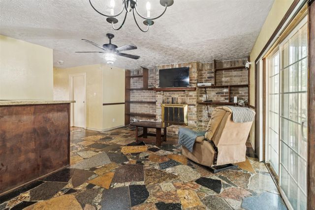 8618 Apothecary Lane, Houston, TX 77064