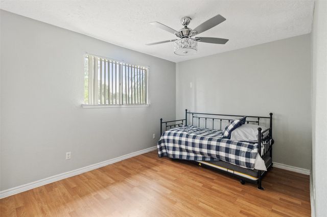 8618 Apothecary Lane, Houston, TX 77064