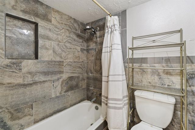 8618 Apothecary Lane, Houston, TX 77064