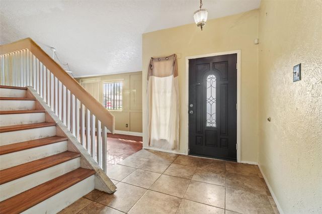 8618 Apothecary Lane, Houston, TX 77064