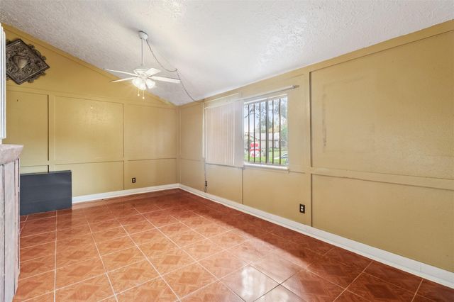 8618 Apothecary Lane, Houston, TX 77064