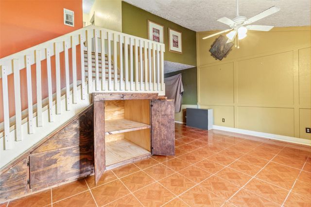 8618 Apothecary Lane, Houston, TX 77064