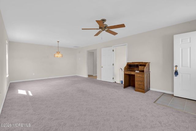 1440 Petunia Way S, Toms River, NJ 08755