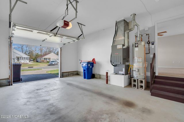 1440 Petunia Way S, Toms River, NJ 08755