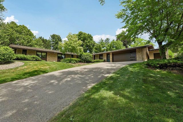 3 Waushara Circle, Madison, WI 53705