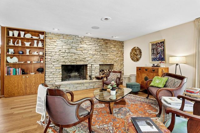 3 Waushara Circle, Madison, WI 53705
