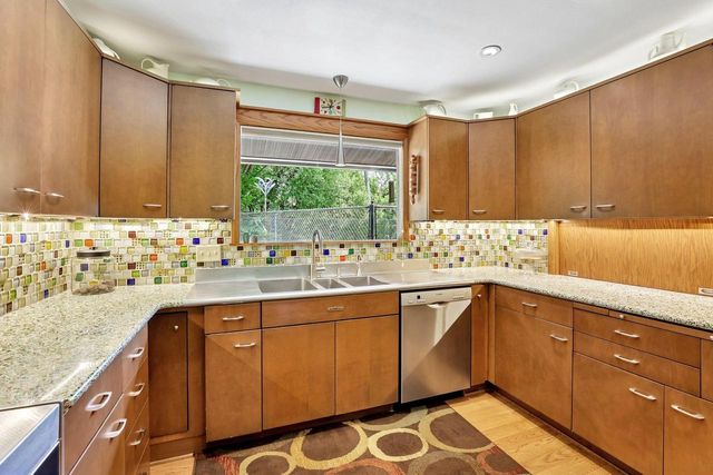3 Waushara Circle, Madison, WI 53705