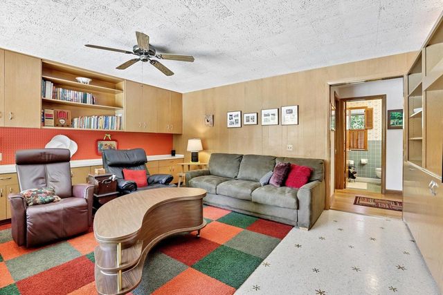 3 Waushara Circle, Madison, WI 53705