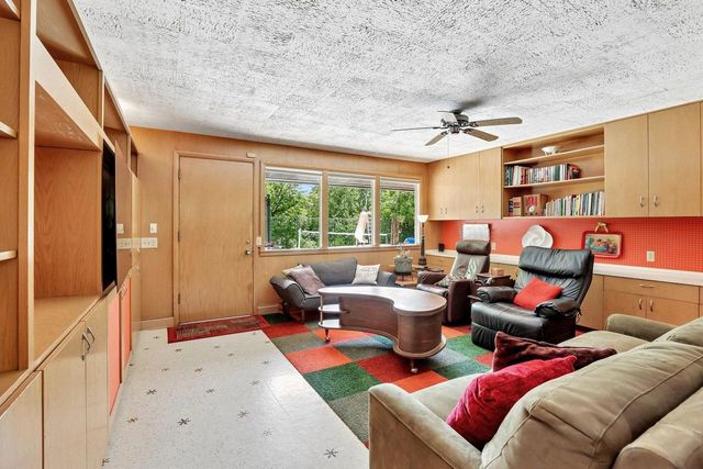 3 Waushara Circle, Madison, WI 53705