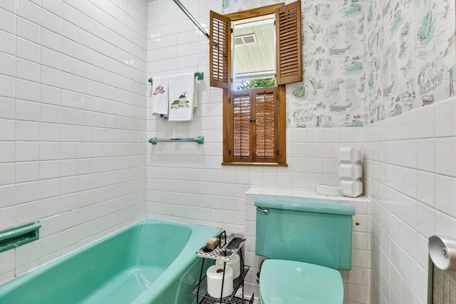 3 Waushara Circle, Madison, WI 53705