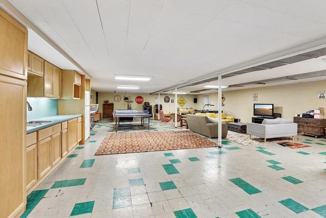 3 Waushara Circle, Madison, WI 53705