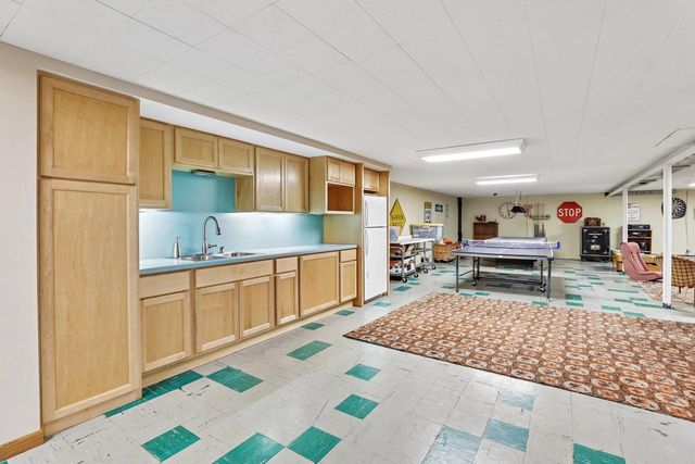 3 Waushara Circle, Madison, WI 53705