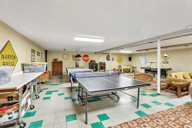 3 Waushara Circle, Madison, WI 53705