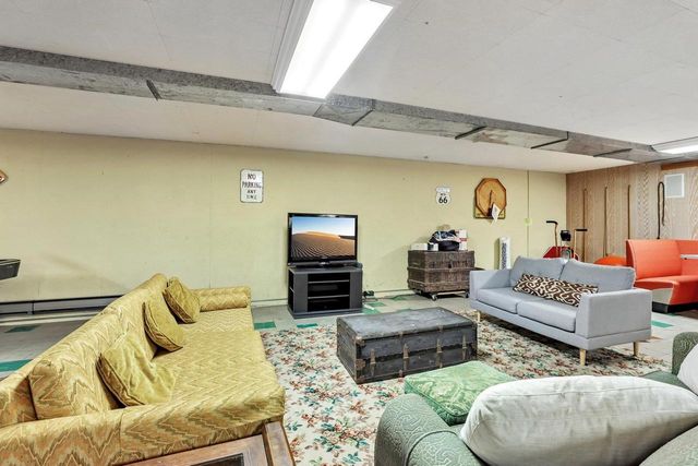 3 Waushara Circle, Madison, WI 53705