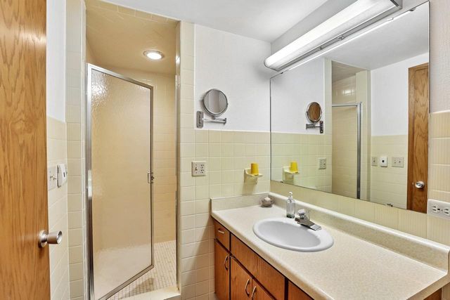 3 Waushara Circle, Madison, WI 53705