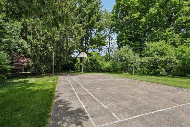 3 Waushara Circle, Madison, WI 53705