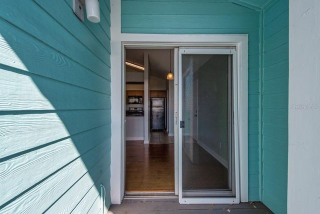 3002 W CLEVELAND STREET D11, Tampa, FL 33609