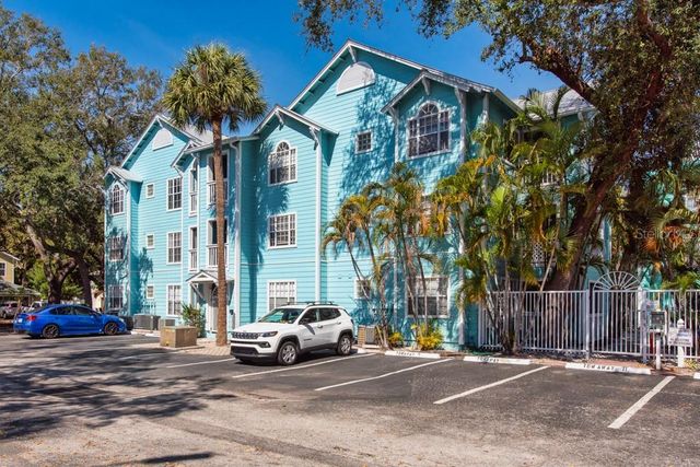 3002 W CLEVELAND STREET D11, Tampa, FL 33609