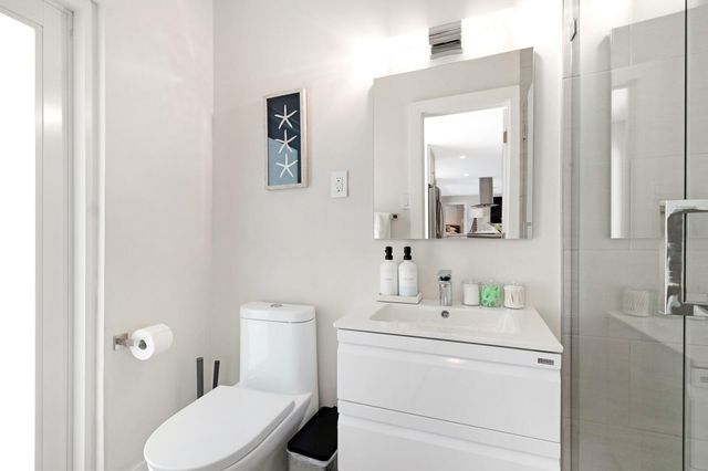 5821 NE 14th Way, Fort Lauderdale, FL 33334