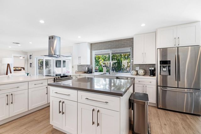 5821 NE 14th Way, Fort Lauderdale, FL 33334