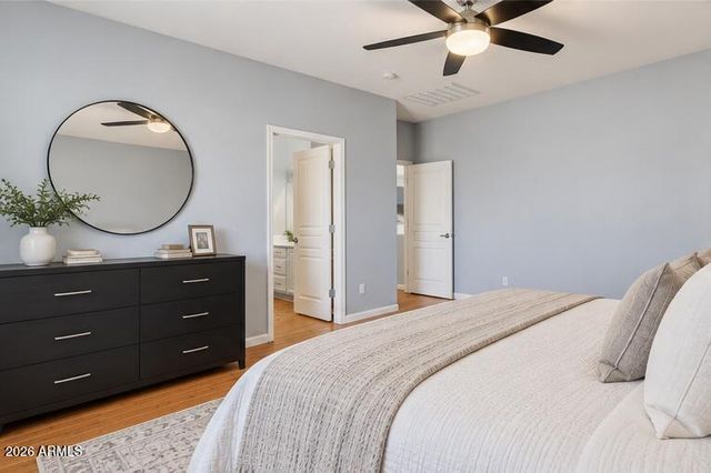 941 E CHERRY HILLS Drive, Chandler, AZ 85249