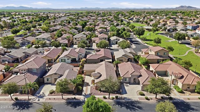 941 E CHERRY HILLS Drive, Chandler, AZ 85249