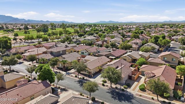 941 E CHERRY HILLS Drive, Chandler, AZ 85249