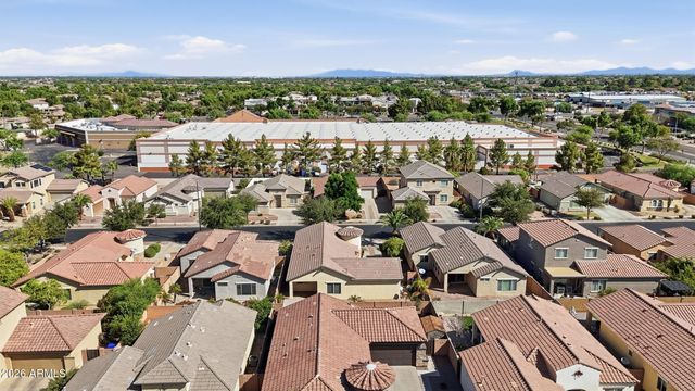 941 E CHERRY HILLS Drive, Chandler, AZ 85249