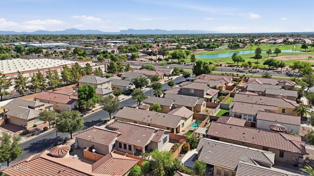 941 E CHERRY HILLS Drive, Chandler, AZ 85249